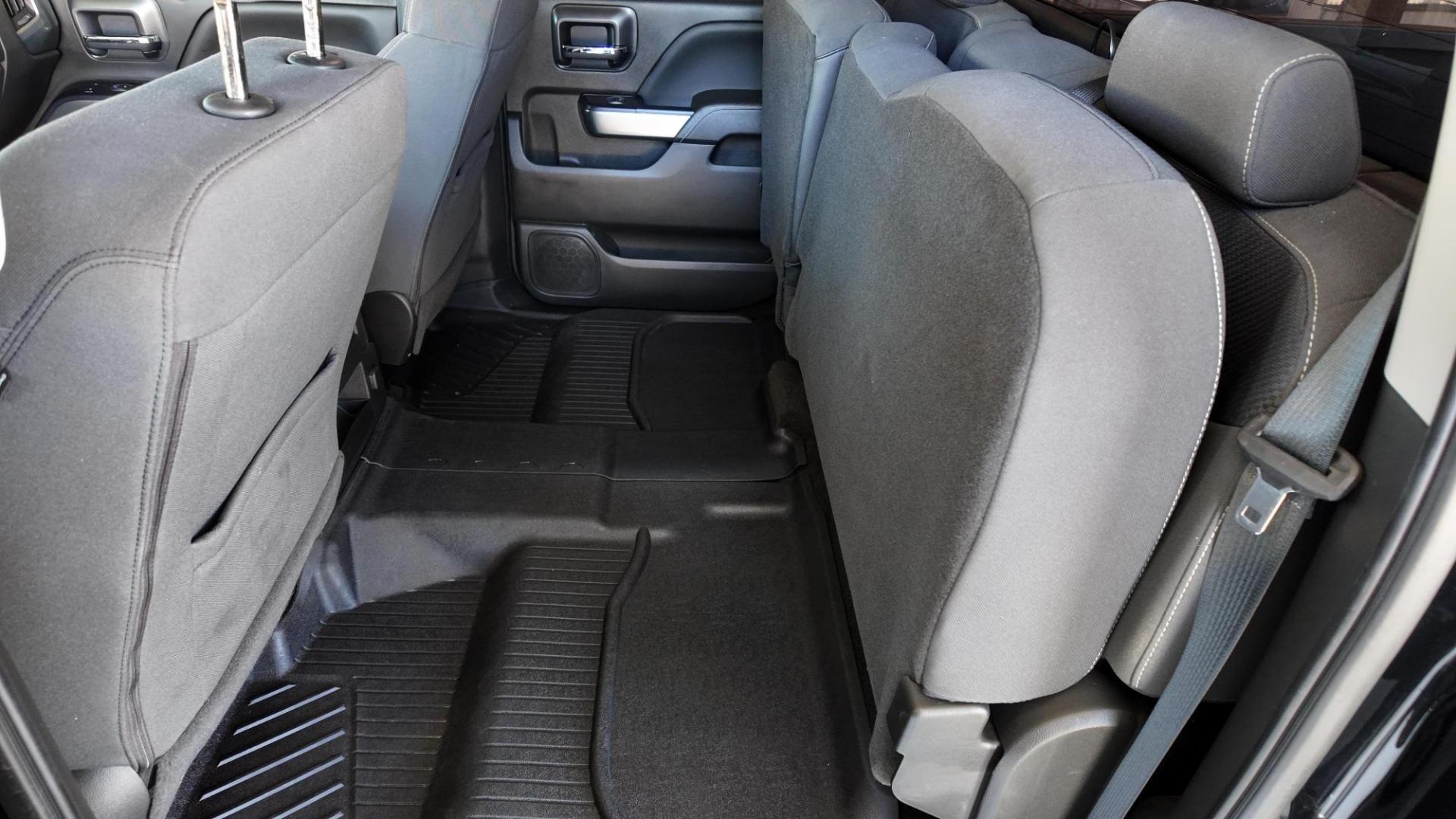 2018 Black Chevrolet Silverado1500 (3GCPCREC5JG) with an 5.3L V8 OHV 16V engine, located at 605 West Oak Street, West, TX, 76691, (254) 826-5852, 31.803501, -97.098549 - Photo#12