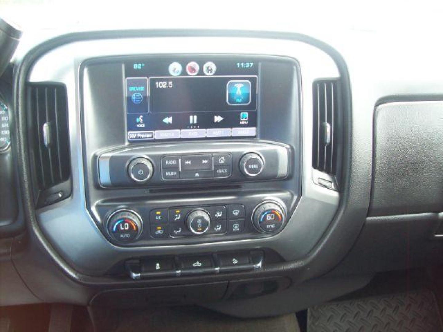 2015 Black /Dark Ash Seats w/Jet Black Interior Accents, cloth Chevrolet Silverado 1500 LT Double Cab 4WD (1GCVKREC6FZ) with an 5.3L V8 OHV 16V engine, 6-Speed Automatic transmission, located at 605 West Oak Street, West, TX, 76691, (254) 826-5852, 31.803501, -97.098549 - Photo#6