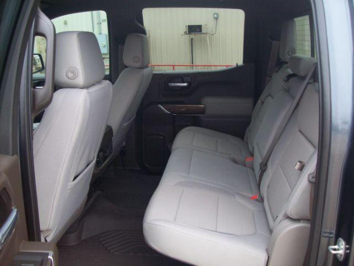 2021 Blue /Gideon/Very Dark Atmosphere, cloth Chevrolet Silverado 1500 RST Crew Cab 4WD (1GCUYEED2MZ) with an 5.3L V8 OHV 16V engine, 6-Speed Automatic transmission, located at 605 West Oak Street, West, TX, 76691, (254) 826-5852, 31.803501, -97.098549 - Photo#4