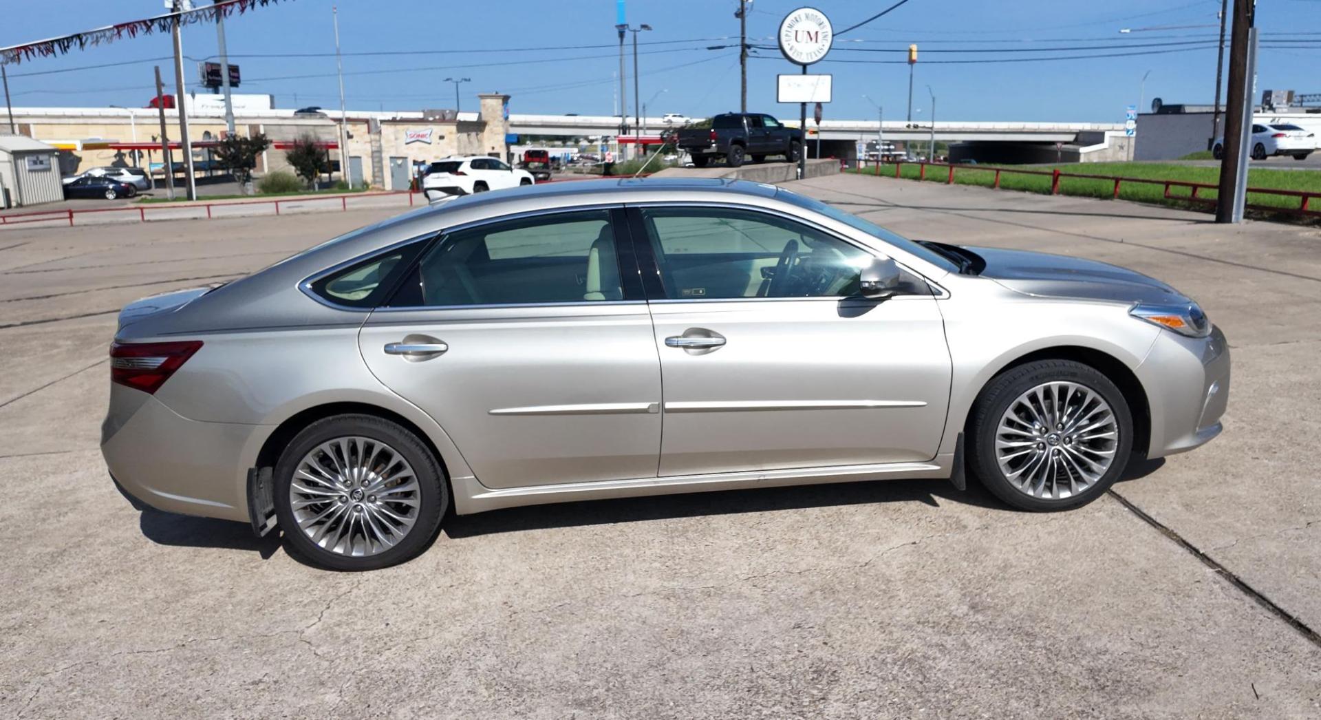 2016 Tan /Almond Toyota Avalon Limited (4T1BK1EB2GU) with an 3.5L V-6 DOHC engine, located at 605 West Oak Street, West, TX, 76691, (254) 826-5852, 31.803501, -97.098549 - Photo#1