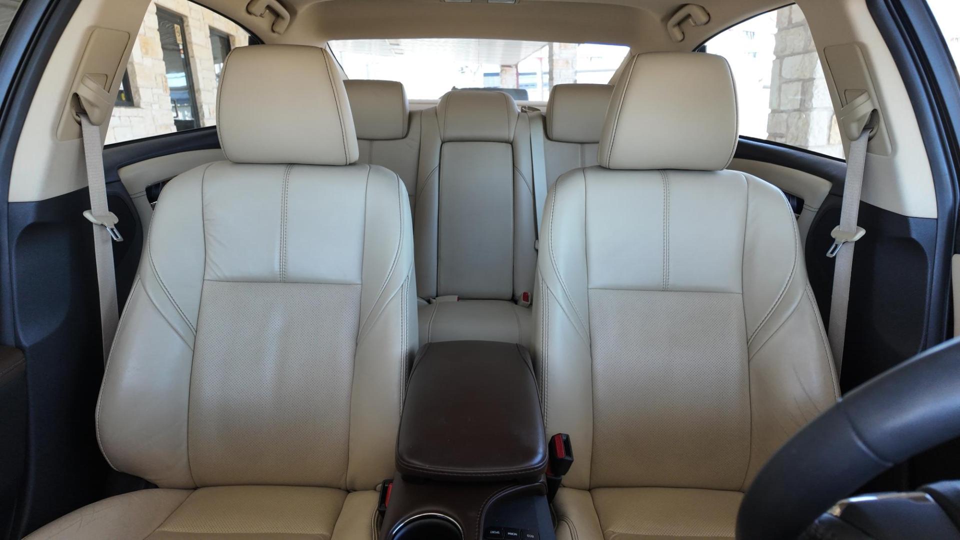 2016 Tan /Almond Toyota Avalon Limited (4T1BK1EB2GU) with an 3.5L V-6 DOHC engine, located at 605 West Oak Street, West, TX, 76691, (254) 826-5852, 31.803501, -97.098549 - Photo#9