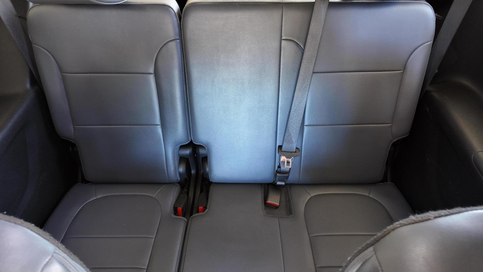 2021 /Dark Atmosphere/Medium Ash Gray, leather Jet Black Chevrolet Traverse 74440 (1GNERHKW4MJ) with an 3.6L V6 DOHC 24V engine, 9-Speed Automatic transmission, located at 605 West Oak Street, West, TX, 76691, (254) 826-5852, 31.803501, -97.098549 - Photo#13