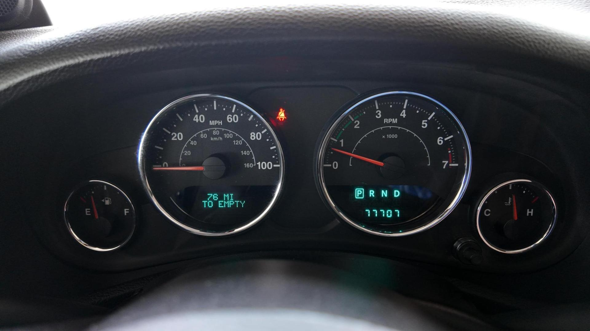 2013 /Black Cloth Interior Black Leather Interior Black/ Jeep Wran 45732 (1C4BJWEG6DL) with an 3.6L V6 DOHC 24V FFV engine, 5-Speed Automatic6-Speed Manual transmission, located at 605 West Oak Street, West, TX, 76691, (254) 826-5852, 31.803501, -97.098549 - Photo#11